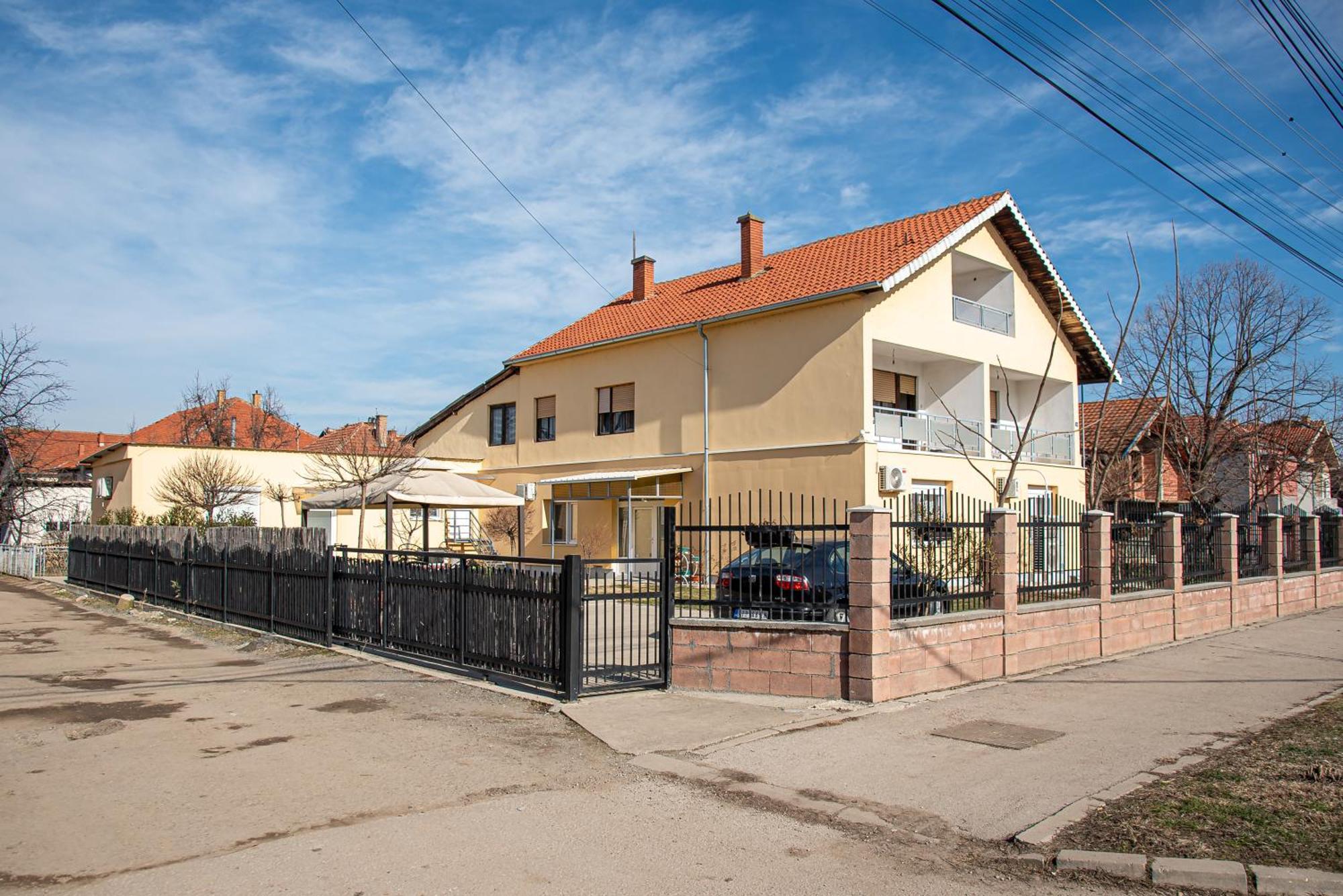Apartments Kuca Aleksic Nis Exterior photo
