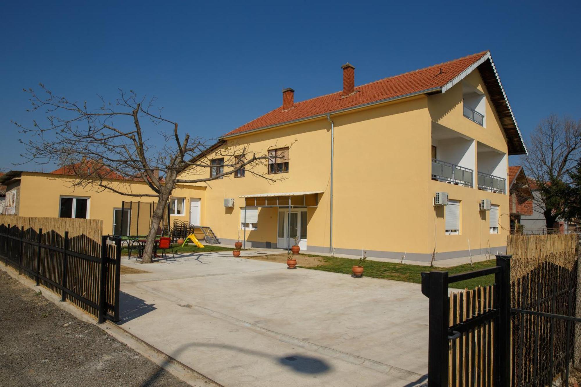 Apartments Kuca Aleksic Nis Exterior photo
