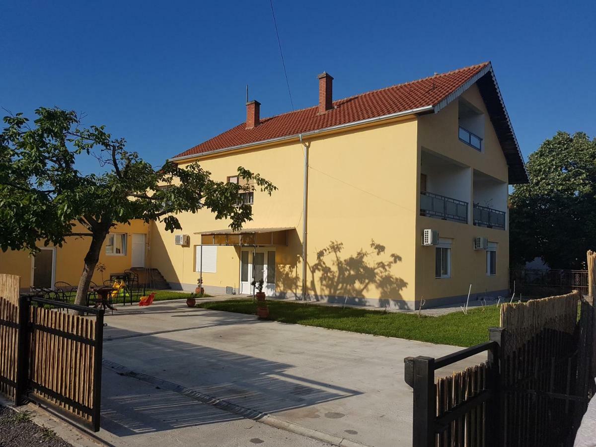 Apartments Kuca Aleksic Nis Exterior photo